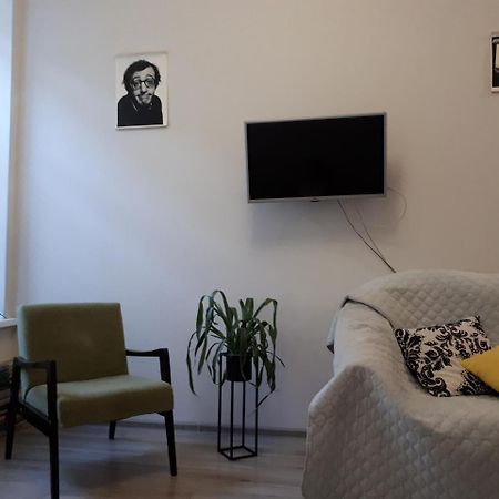 Apartment - Heart Of Odessa Bagian luar foto