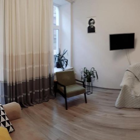 Apartment - Heart Of Odessa Bagian luar foto