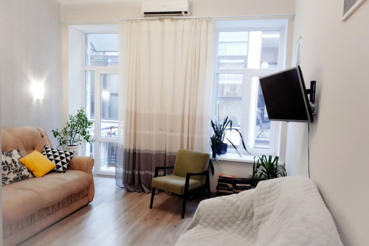 Apartment - Heart Of Odessa Bagian luar foto
